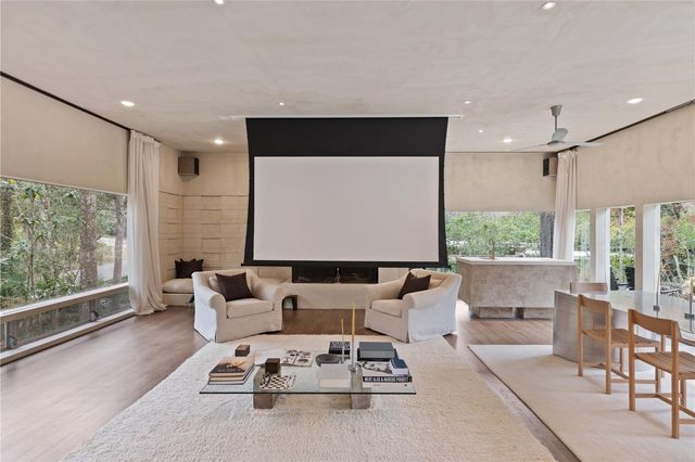 2062 NW 11TH ROAD, Gainesville, FL 32605