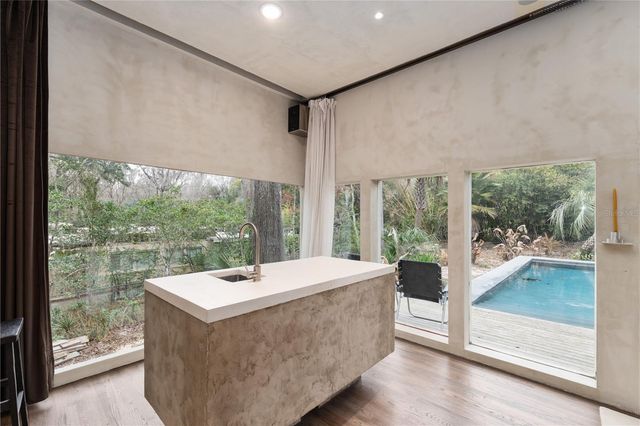 2062 NW 11TH ROAD, Gainesville, FL 32605