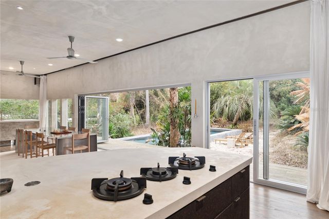 2062 NW 11TH ROAD, Gainesville, FL 32605