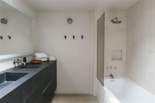 2062 NW 11TH ROAD, Gainesville, FL 32605