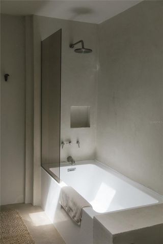 2062 NW 11TH ROAD, Gainesville, FL 32605