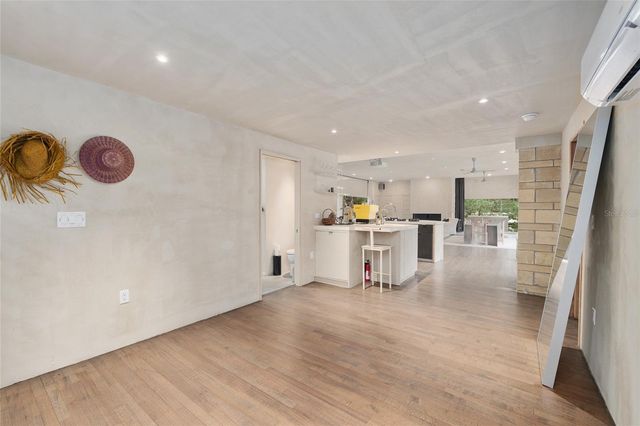 2062 NW 11TH ROAD, Gainesville, FL 32605