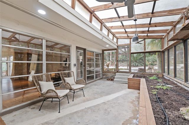 2062 NW 11TH ROAD, Gainesville, FL 32605