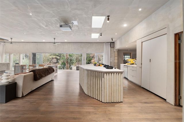 2062 NW 11TH ROAD, Gainesville, FL 32605