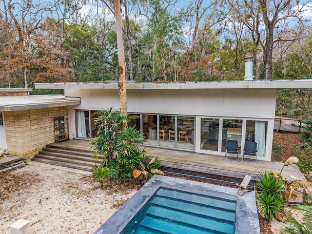 2062 NW 11TH ROAD, Gainesville, FL 32605