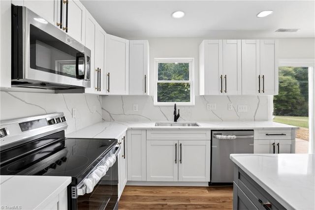 4352 Happy Hollow Road, Asheboro, NC 27205