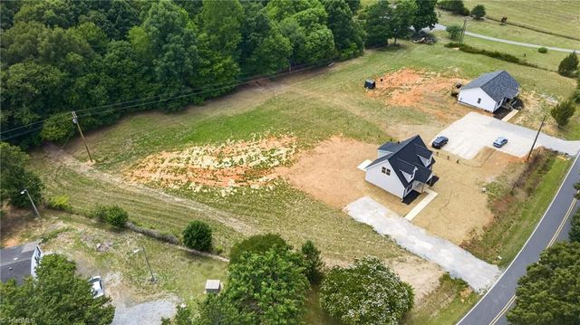 4352 Happy Hollow Road, Asheboro, NC 27205