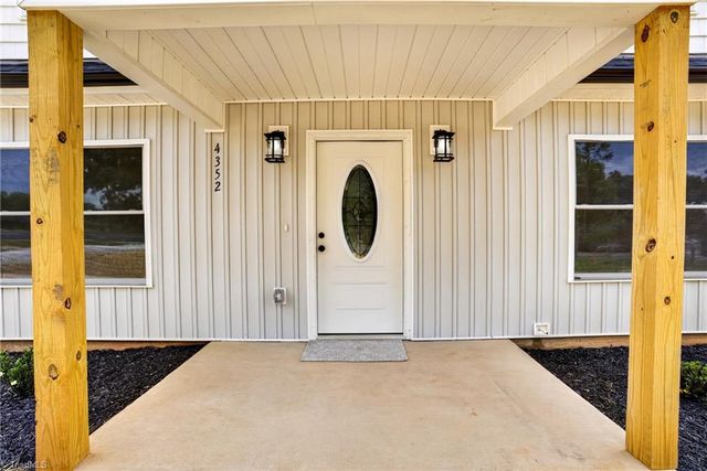 4352 Happy Hollow Road, Asheboro, NC 27205