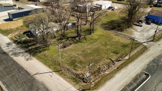 222 North 8th Avenue, Springfield, MO 65806