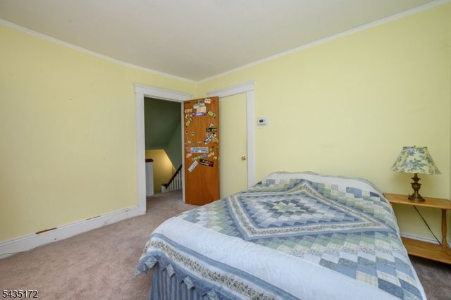120 Galloping Hill Rd, Roselle Park Boro, NJ 07204