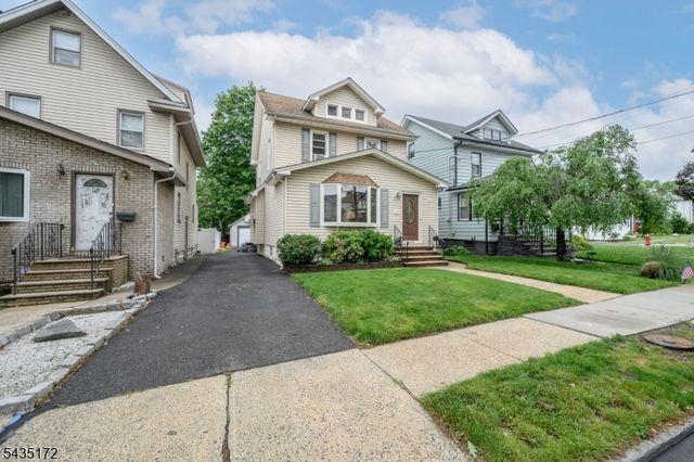 120 Galloping Hill Rd, Roselle Park Boro, NJ 07204