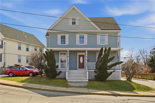 22 Summer Street, Newport, RI 02840