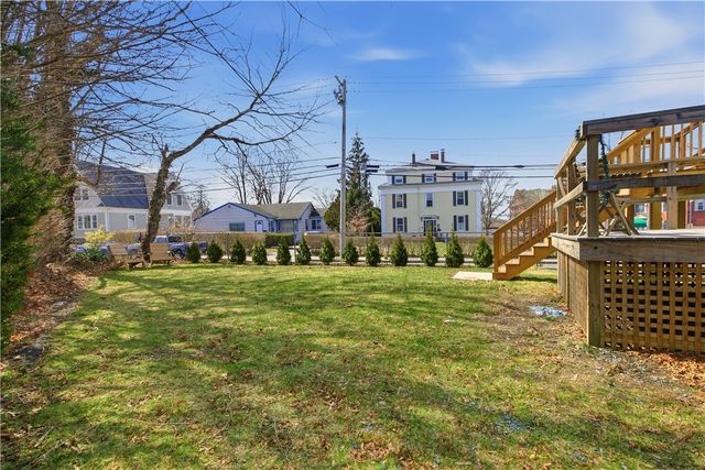 22 Summer Street, Newport, RI 02840
