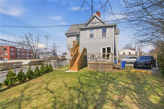 22 Summer Street, Newport, RI 02840