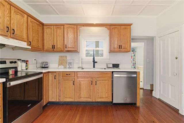 22 Summer Street, Newport, RI 02840