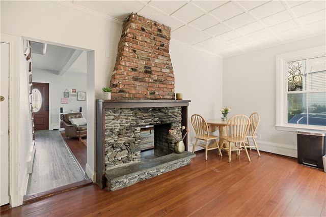 22 Summer Street, Newport, RI 02840