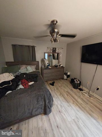 2079 HUNTINGTON LN, Easton, PA 18040