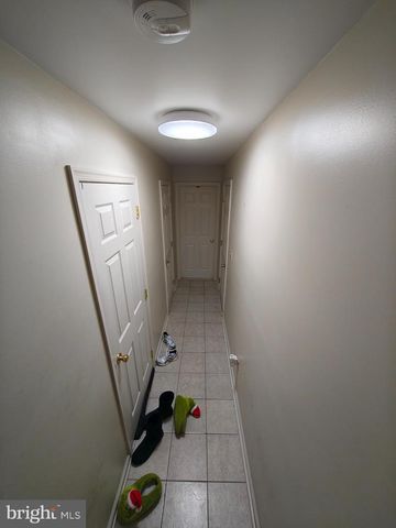 2079 HUNTINGTON LN, Easton, PA 18040