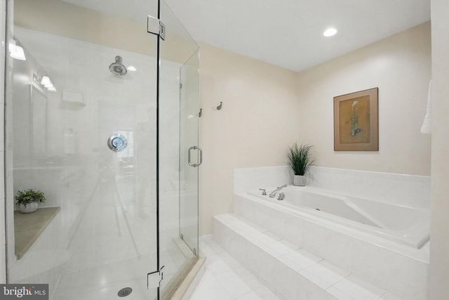 2119 21ST RD N, Arlington, VA 22201