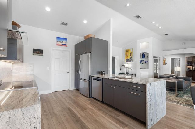 41 CHRISTOPHER COURT, Palm Coast, FL 32137