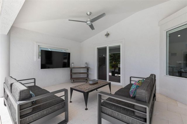 41 CHRISTOPHER COURT, Palm Coast, FL 32137