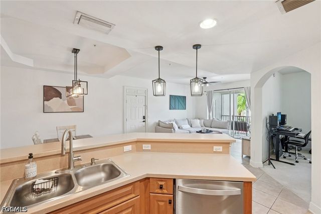 3969 Pomodoro CIR 201, Cape Coral, FL 33909