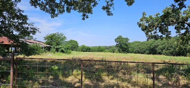 1651 Desvoignes Road, Denison, TX 75021