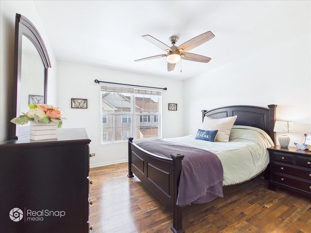 764 Cherry Creek Drive, Grayslake, IL 60030