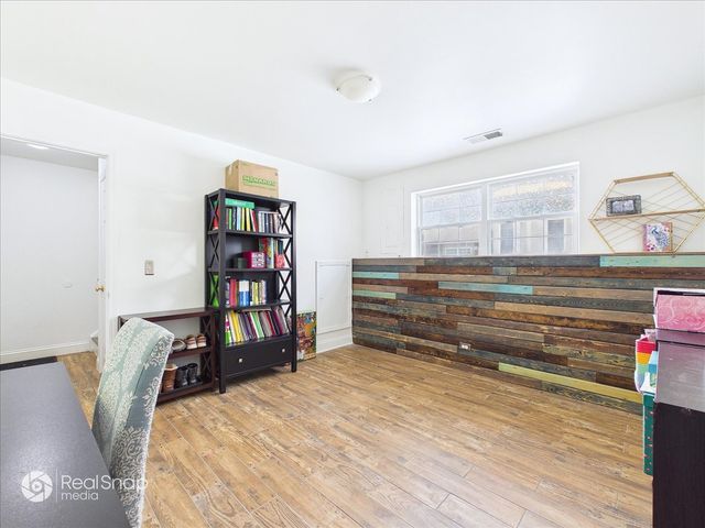 764 Cherry Creek Drive, Grayslake, IL 60030