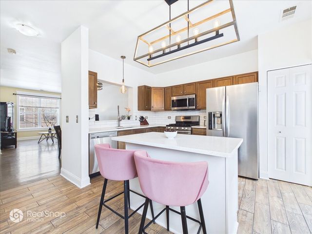 764 Cherry Creek Drive, Grayslake, IL 60030