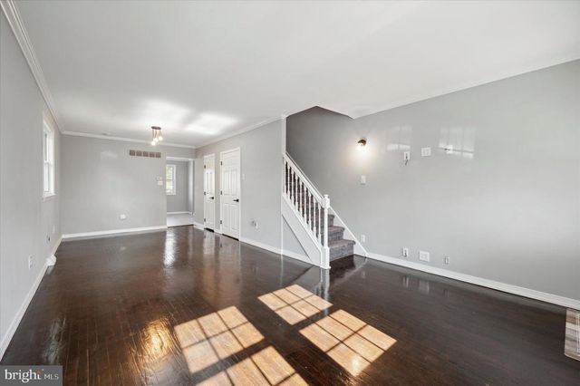725 MT VERNON AVE, Folsom, PA 19033