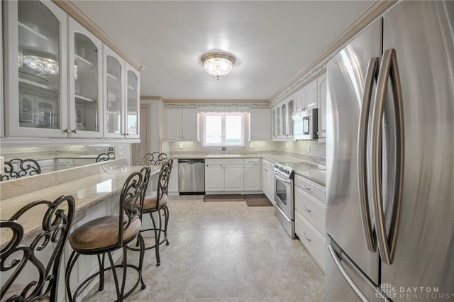 1521 Erika Drive, Springfield, OH 45503