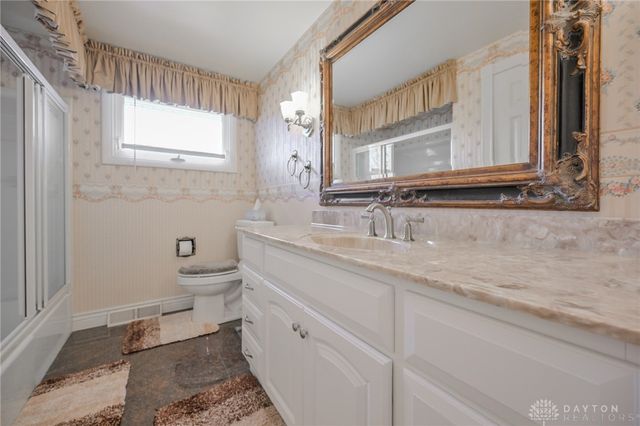 1521 Erika Drive, Springfield, OH 45503