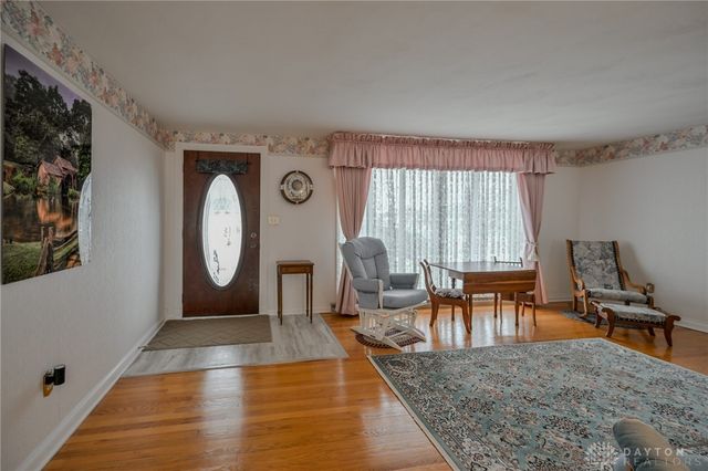 1521 Erika Drive, Springfield, OH 45503