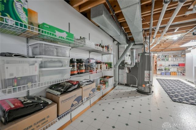 1521 Erika Drive, Springfield, OH 45503