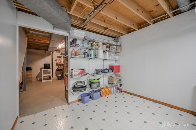 1521 Erika Drive, Springfield, OH 45503