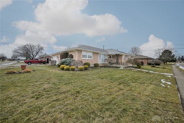 1521 Erika Drive, Springfield, OH 45503