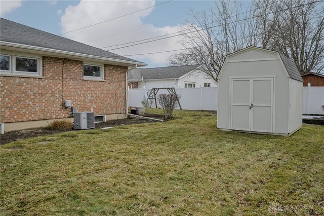 1521 Erika Drive, Springfield, OH 45503