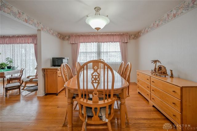 1521 Erika Drive, Springfield, OH 45503