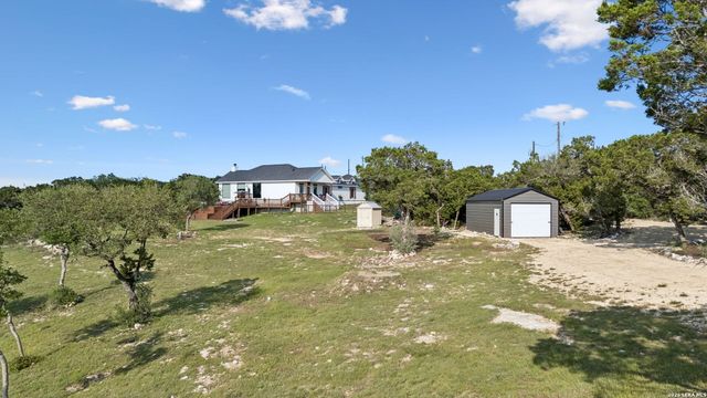 622 County Road 2753, Mico, TX 78056
