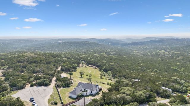 622 County Road 2753, Mico, TX 78056