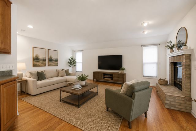 1018 Park Avenue, Wauconda, IL 60084