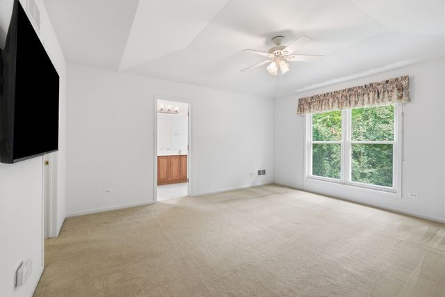 1018 Park Avenue, Wauconda, IL 60084