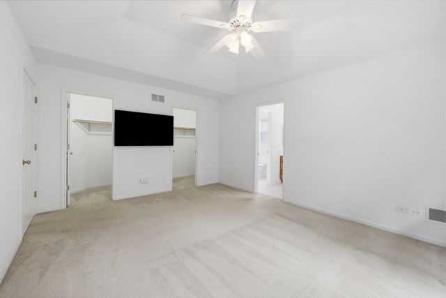 1018 Park Avenue, Wauconda, IL 60084