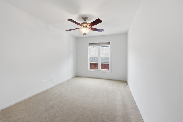 1018 Park Avenue, Wauconda, IL 60084