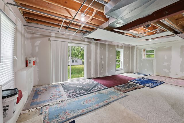 1018 Park Avenue, Wauconda, IL 60084
