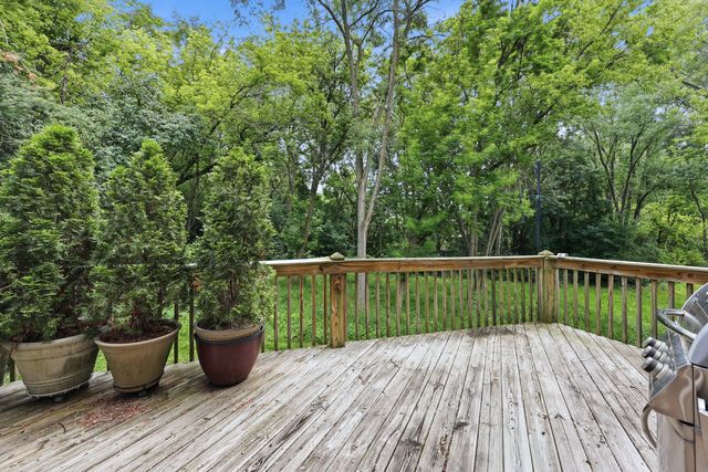 1018 Park Avenue, Wauconda, IL 60084