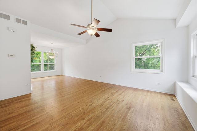1018 Park Avenue, Wauconda, IL 60084