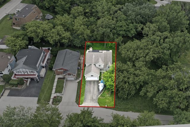 1018 Park Avenue, Wauconda, IL 60084