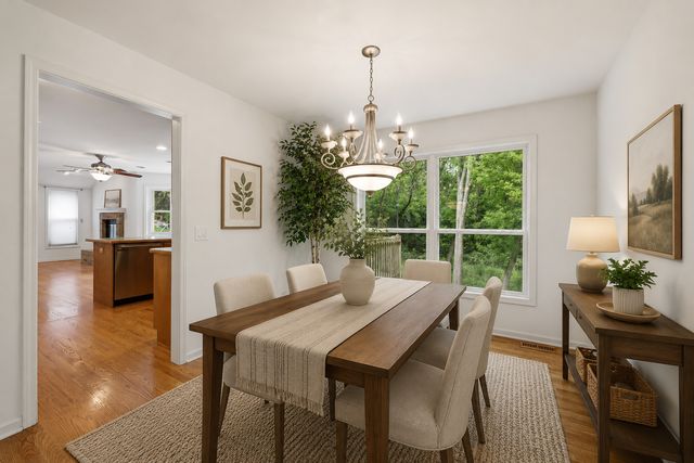 1018 Park Avenue, Wauconda, IL 60084